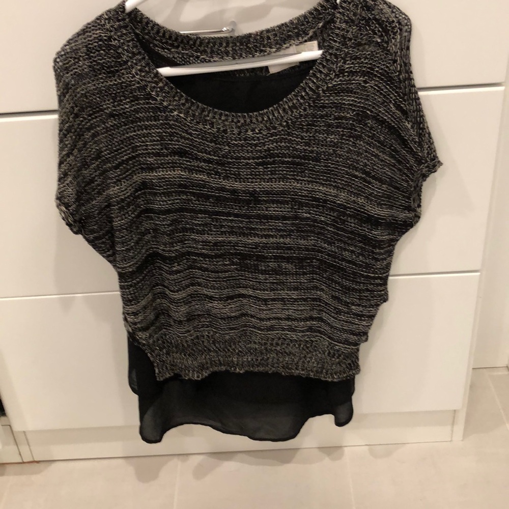 Neely short sleeve sweater